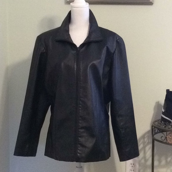 ‼️PRICE ⬇️❤️EUC Wilson’s black leather jacket - Picture 2 of 8